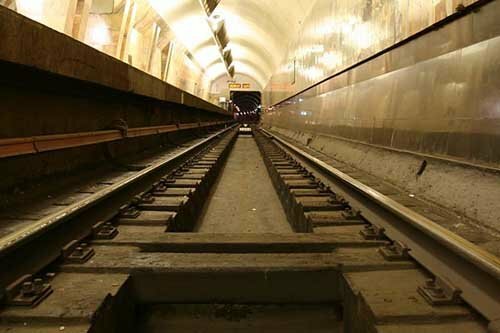 Экстремальные ситуации в метро - что делать, если вы упали на пути?