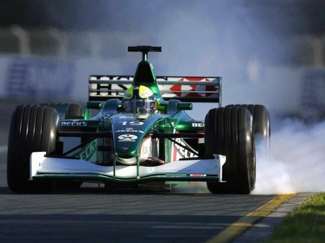 FIA пошла на уступки командам "Формулы-1"