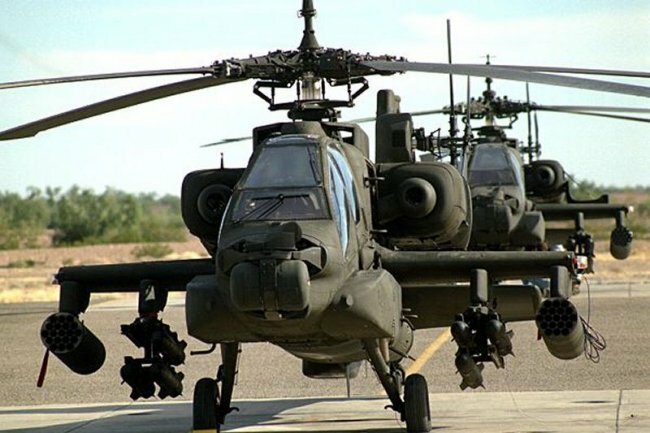 AH-64 Apache Attack Helicopter