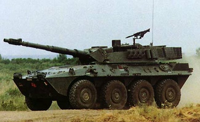 Итальянская боевая машина с тяжёлым вооружением «Чентауро»