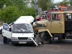 В крупном ДТП под Иркутском погибли шесть человек, еще трое пострадали