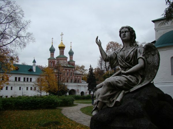 Монастыри Москвы - духовные и культурные памятники старины