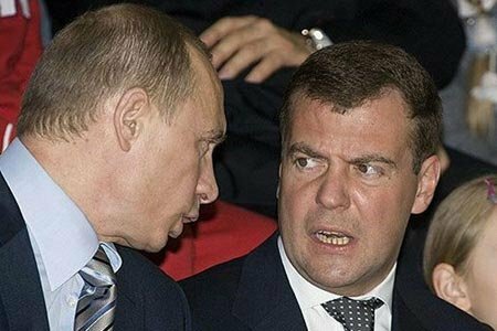 Топ-100 российских политиков: Путин уходит в отрыв