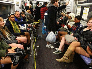 Юбилейная, десятая акция - "Без штанов в метро" прошла в Нью-Йорке