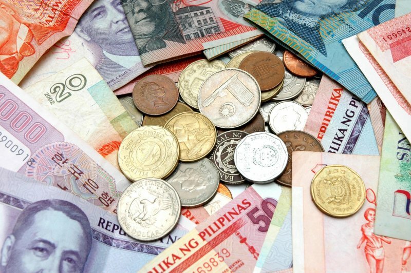 Что предпочесть: вклады в рублях или в иностранной валюте?