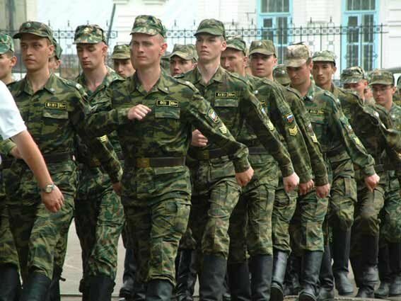 В Москве задержали мошенниц, которые выдавали справки студентам, помогающие "откосить" от армии