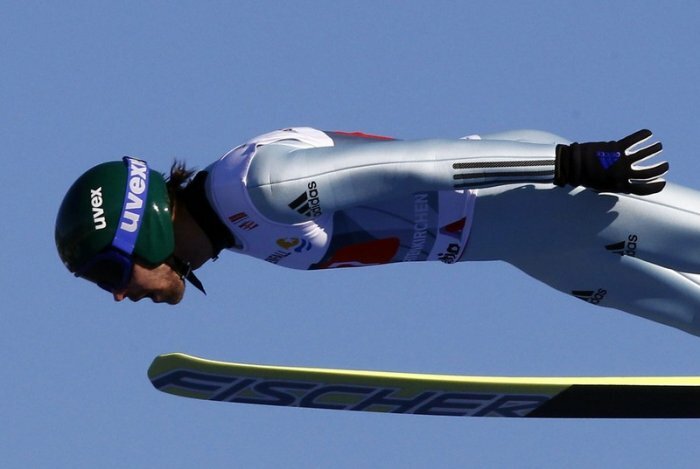 Погиб Павел Карелин - большая надежда российского спорта по прыжкам на лыжах с трамплина