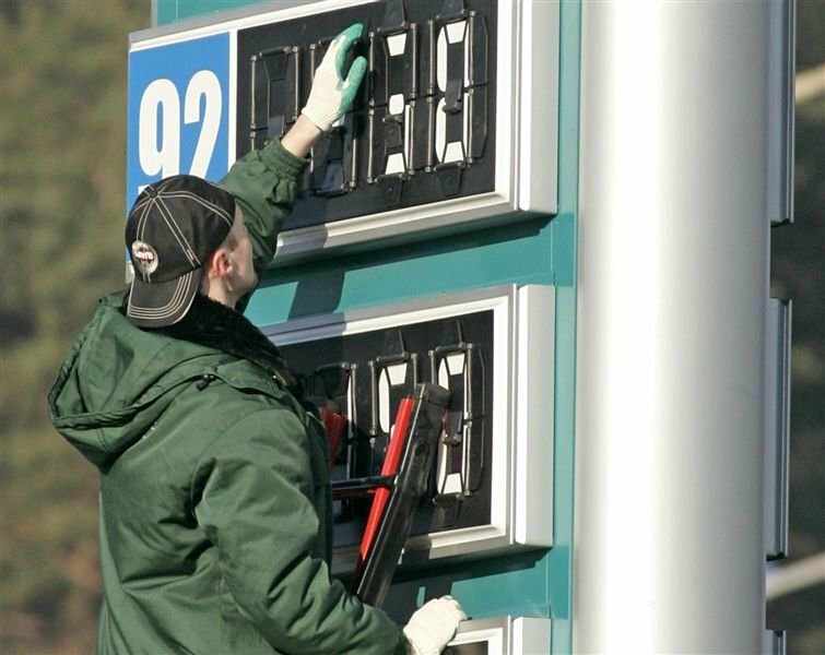 Самый дорогой бензин в Норвегии, а самый дешевый в Казахстане