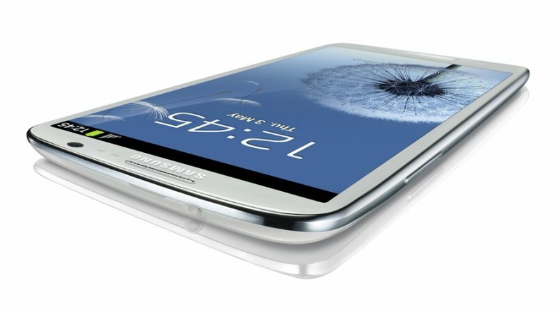 Samsung Galaxy S 3 – одна из самых ярких новинок 2012 года
