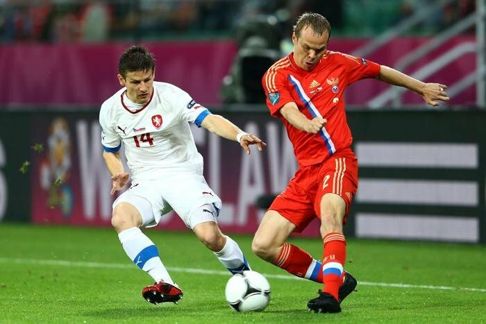 Почему сборная России по футболу слабо сыграла на Евро-2012?