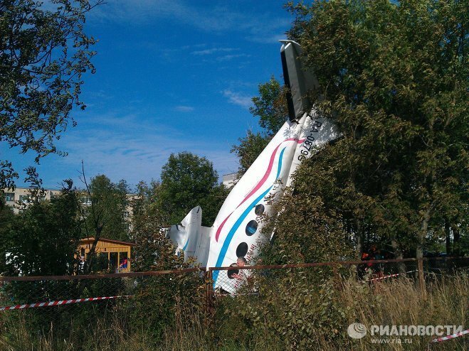 В Ленинградской области самолет рухнул прямо на детский сад