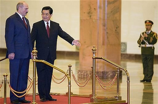 Лукашенко обратился к китайцам с предложением о совместном строительстве железобетонного завода