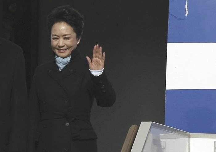 Супруга китайского лидера Пэн Лиюань поражает мировую общественность