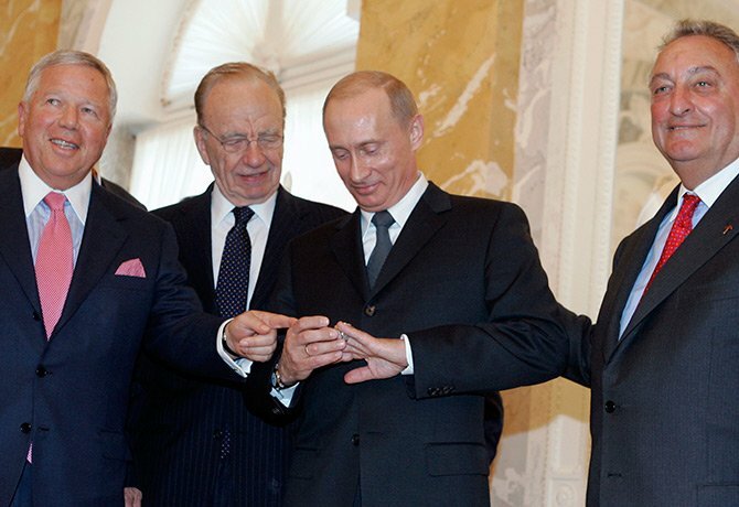 Просьба вернуть перстень с бриллиантами, подаренный Путину, оказалась шуткой