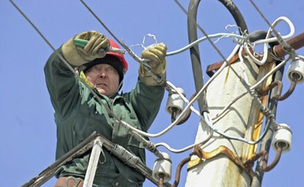 Временное электроснабжение на Дальнем Востоке налаживается с помощью дизель ...