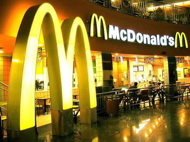 Сотрудники McDonald's уличены в торговле героином прямо на рабочем месте