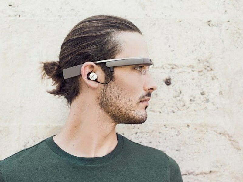 Фанат умных очков Google Glass решил отказаться от их ношения, заявив, что очки провоцирую сильные головные боли