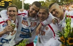 Россия завоевывает тройное золото на Чемпионате Европы по водным видам спорта ("AFP", Франция)