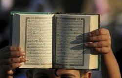 Сожжение Корана привело к первым жертвам