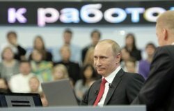 Самые яркие высказывания Владимира Путина в ходе прямой линии 2010 года