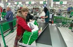 Крупные магазины Финляндии будут принимать российские рубли