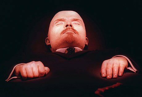 Лукашенко готов приютить тело Ленина в Минске