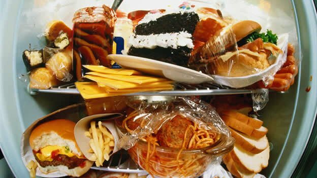 Датские власти самые первые в мире ввели налог на жирные продукты