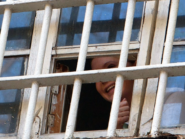 Тюремщики боятся волнений, поэтому Юлия Тимошенко будет отдельно от зэков о ...