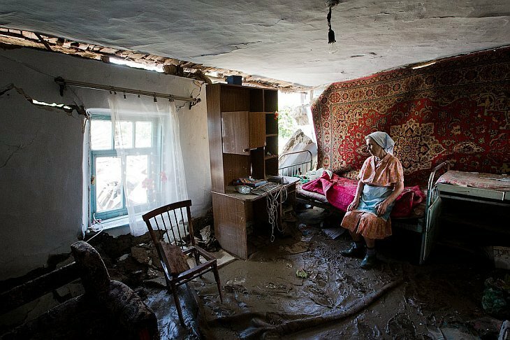После наводнения в Крымске люди нуждаются прежде всего в матрасах, одеялах и мебели