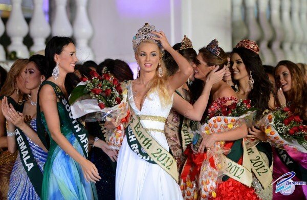 Победительницей конкурса "Мисс Земля" стала блондинка из Чехии