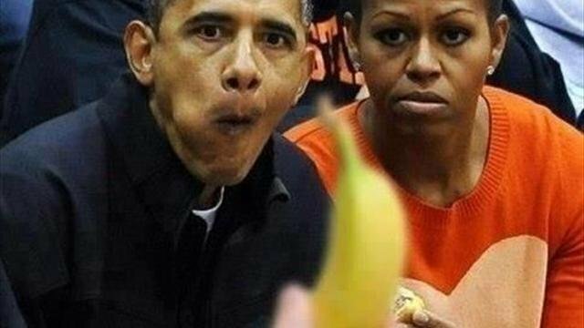 По словам Родниной, коллаж Обамы с бананом на ее странице разместили хакеры