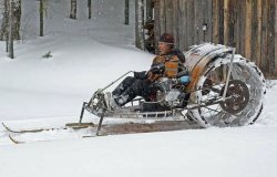 Сибирский Кулибин собрал супер-снегоход