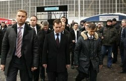 Медведев: Надо разобраться с РЖД!