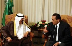 Саудовская Аравия потребовала от США защитить Мубарака