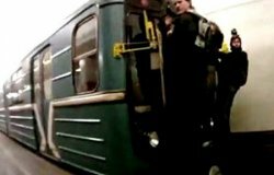 В московском метро погибли два студента