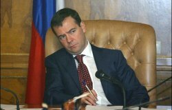 Медведев отправил Большой театр на Северный Кавказ